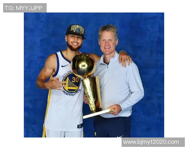 克莱汤普森的篮球传奇旅程与勇士队的辉煌时刻